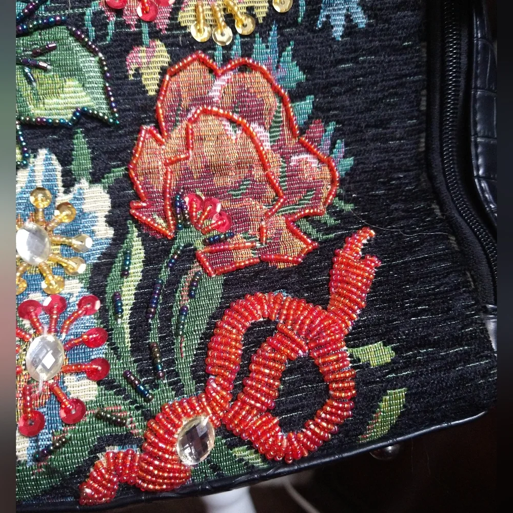 Mellow World beaded floral multi strap cross body purse - Picture 4 of 13